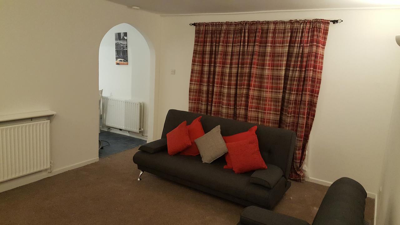Vetrelax Basildon Newly Refurbished 3Bed House Aparthotel Exterior photo